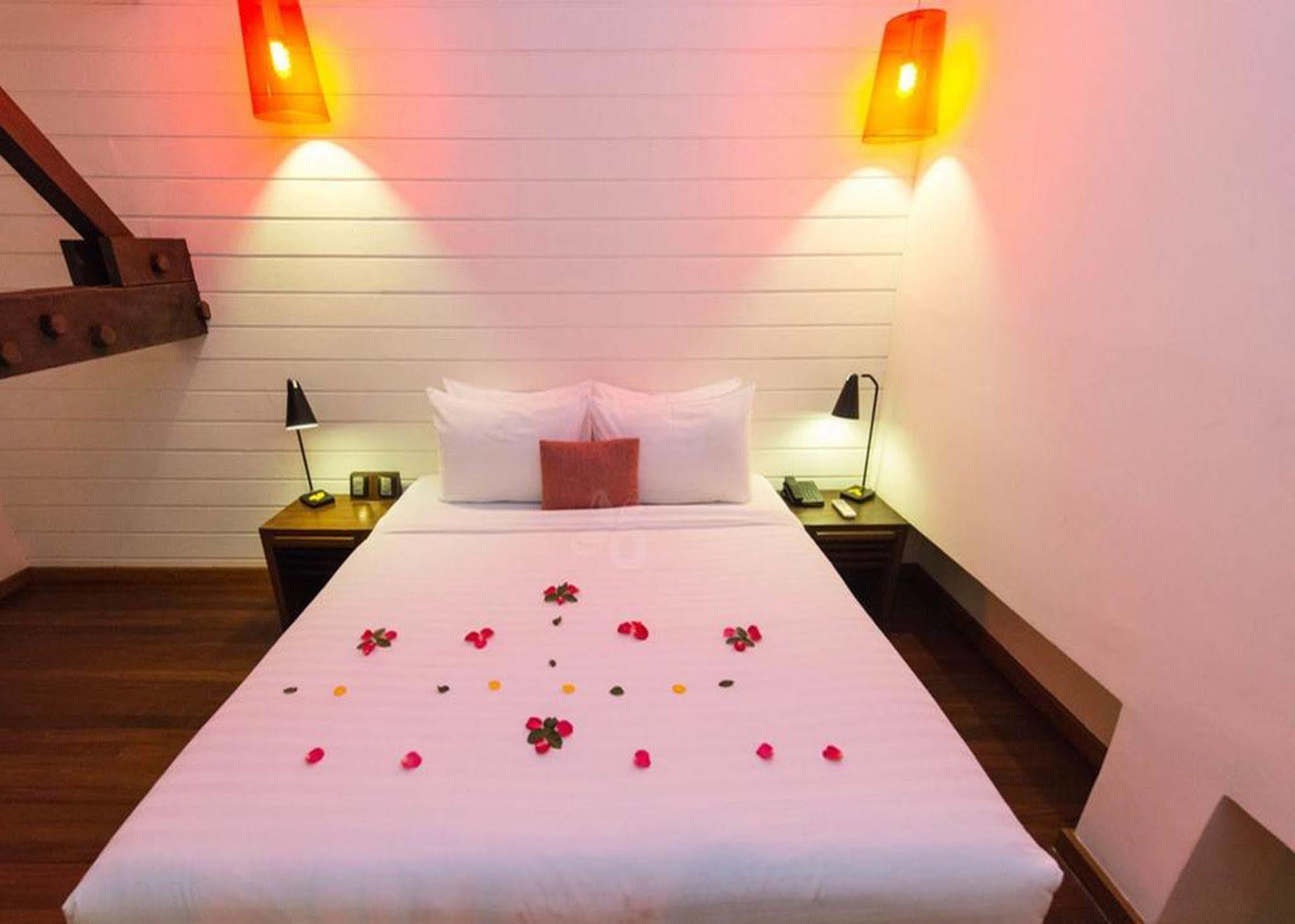 The Loft Hotel Downtown Yangon Luaran gambar